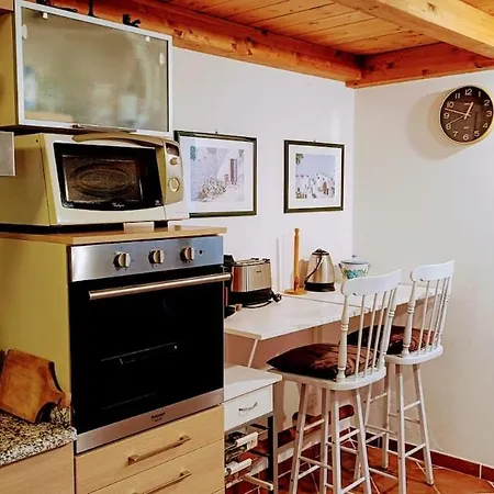Villalu ,oasis Of Peace 300 Meters From The Sea Wi-fi & Ac Is Traias