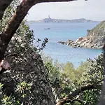 Villalu ,oasis Of Peace 300 Meters From The Sea Wi-fi & Ac Is Traias