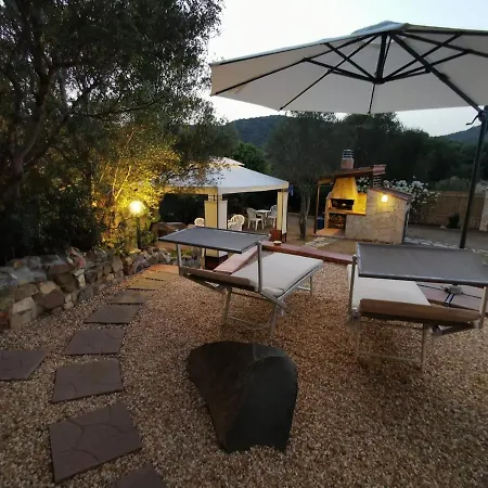 Villalu ,oasis Of Peace 300 Meters From The Sea Wi-fi & Ac Is Traias