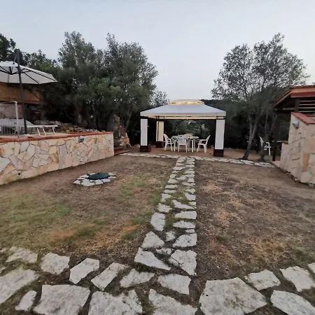 Holiday home Villalu ,oasis Of Peace 300 Meters From The Sea Wi-fi & Ac Is Traias