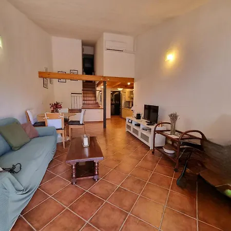 Holiday home Villalu ,oasis Of Peace 300 Meters From The Sea Wi-fi & Ac Is Traias